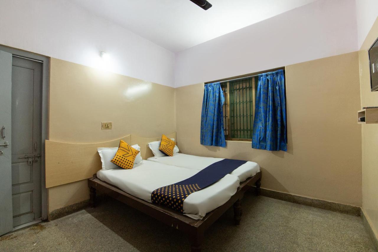 Spot On 66235 Samruddhi Lodge Tumkur Exterior foto
